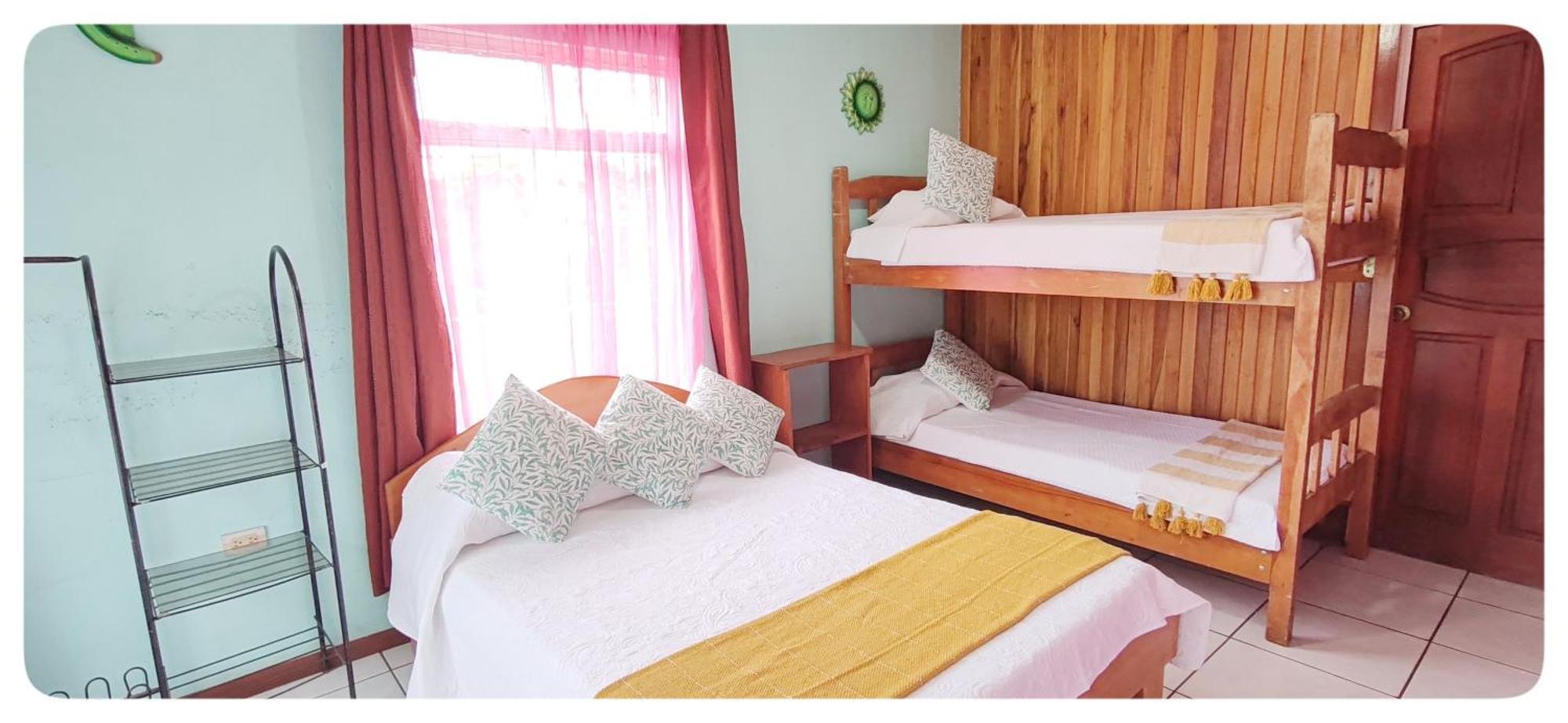 Hotel & Hostel Sloth Backpackers Monteverde Exterior foto